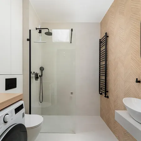 Czerwone Maki Deluxe By Bookinghost *