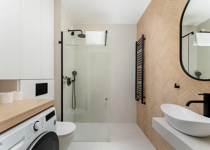 Czerwone Maki Deluxe By Bookinghost *